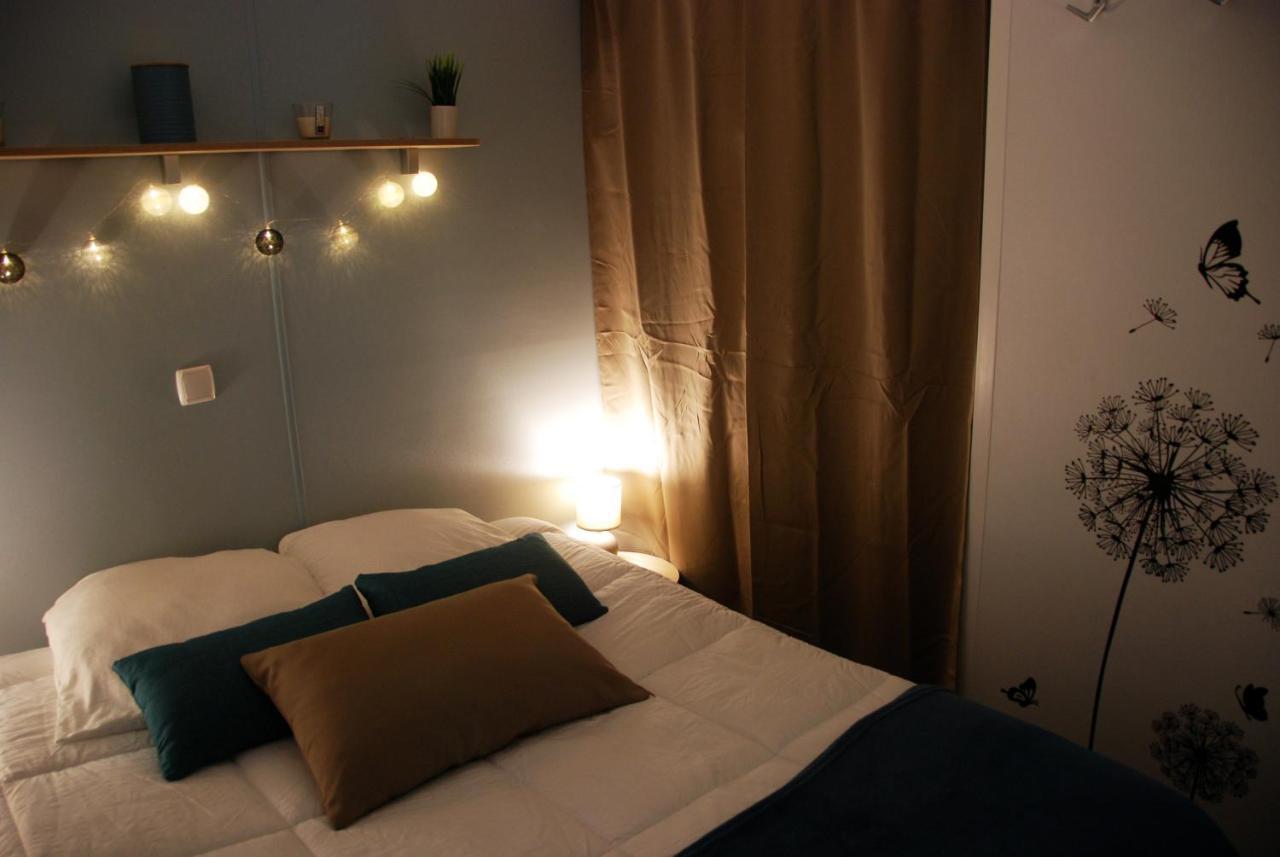 Mobilhome 2Ch Climatise-Terrasse Fermee-4 Velos-Camping 4 Etoiles Les Charmettes Les Mathes Eksteriør bilde