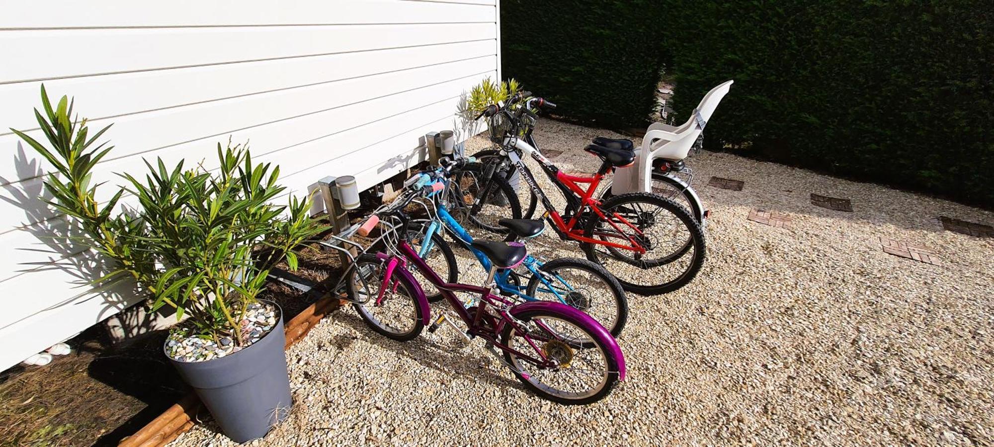 Mobilhome 2Ch Climatise-Terrasse Fermee-4 Velos-Camping 4 Etoiles Les Charmettes Les Mathes Eksteriør bilde